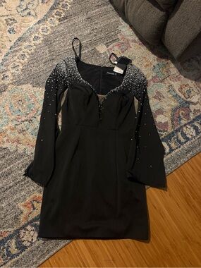 Hannah Black Embellished Long-Sleeve Evening Dress